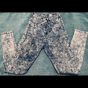 Stone Washed Jeans !